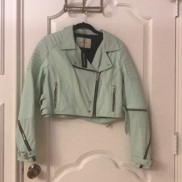 Jacket - Picture 3 of 8